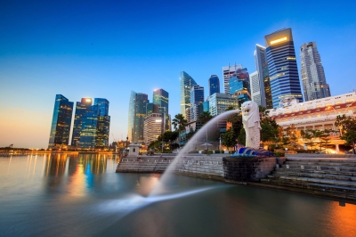 The Merlion Singapore Fountain Singapur ( f11photo / stock.adobe.com)  lizenziertes Stockfoto 
Información sobre la licencia en 'Verificación de las fuentes de la imagen'